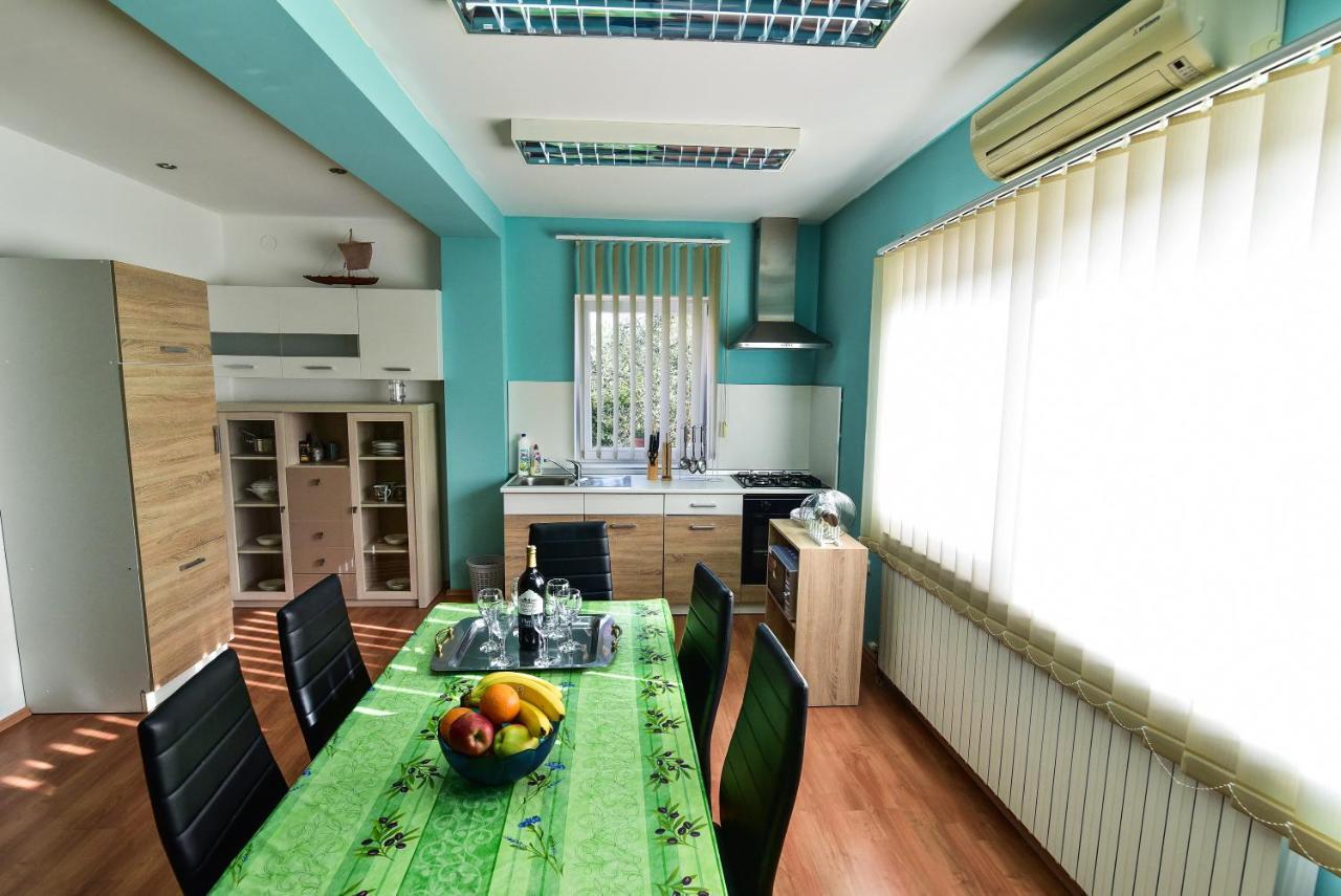 L&L Holiday Apartment Zadar Extérieur photo